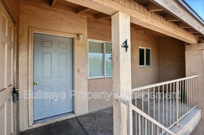 Building Photo - 2701 E Beck Ln