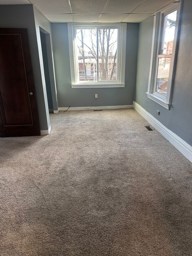 Building Photo - 208 McKinley St