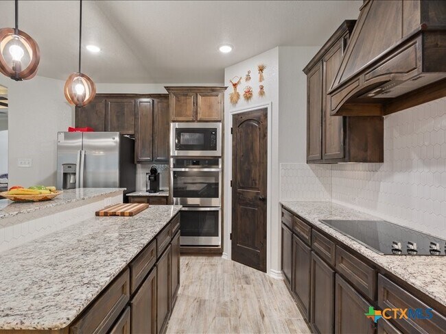 Building Photo - 7711 Silicon Dr
