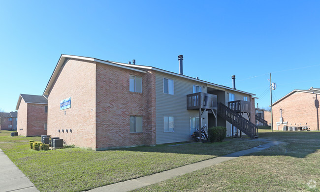 Building Photo - Stonebridge Apartments