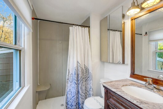 Building Photo - 1 Netherwood Dr