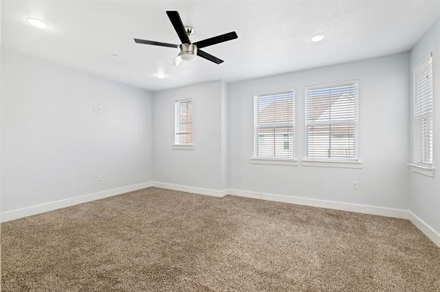 Building Photo - 203 S Village Way