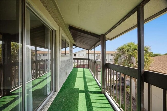 Building Photo - 6336 Newtown Cir