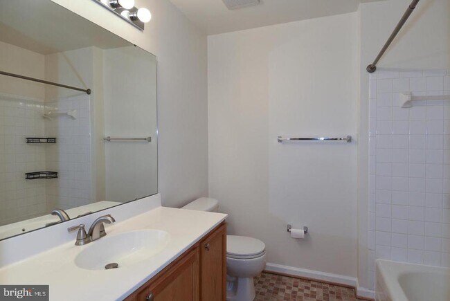 Building Photo - 21786 Mornington Cresent Terrace