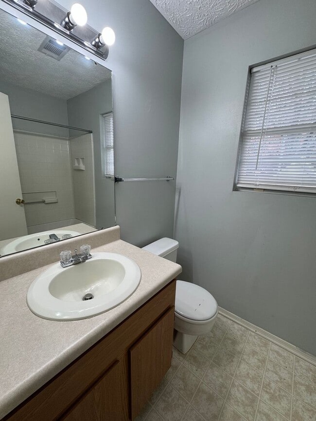 Building Photo - Large 3/2.5 House on Martha Berry Hwy- $1,295