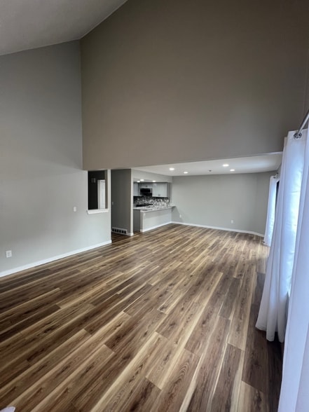 Building Photo - 9031 Zephyr Ct