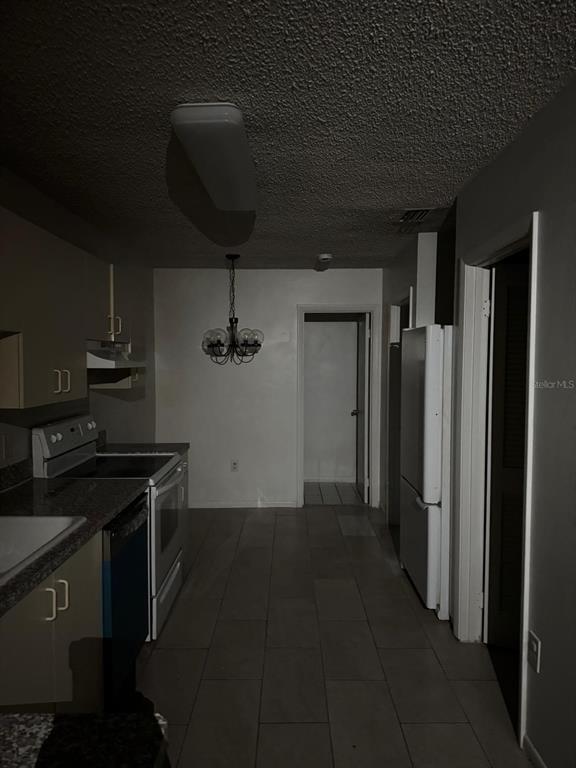 Building Photo - 2050 Oleander Blvd