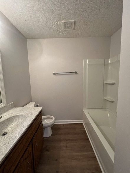 Building Photo - 116 Ballygar St