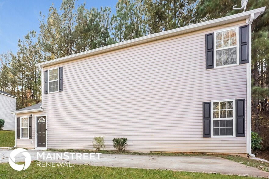 Building Photo - 6115 Forrest Ave