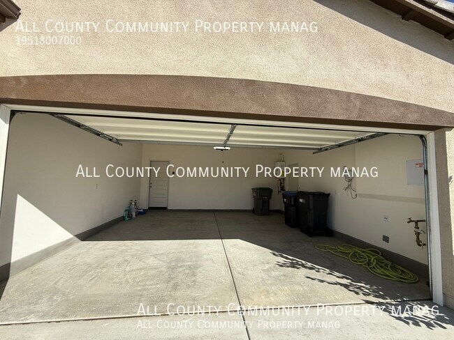 Building Photo - 11615 Zoeller St