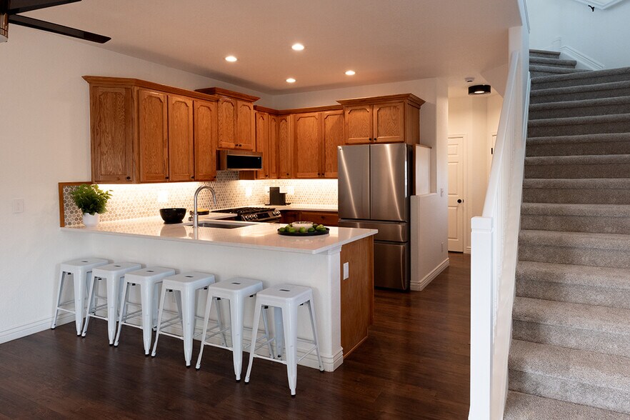 Building Photo - 10810 W 63rd Ave