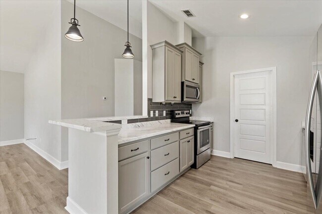 Building Photo - 232 Tafflinger Rd