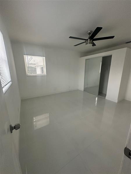 Building Photo - 2810 NE 60th St