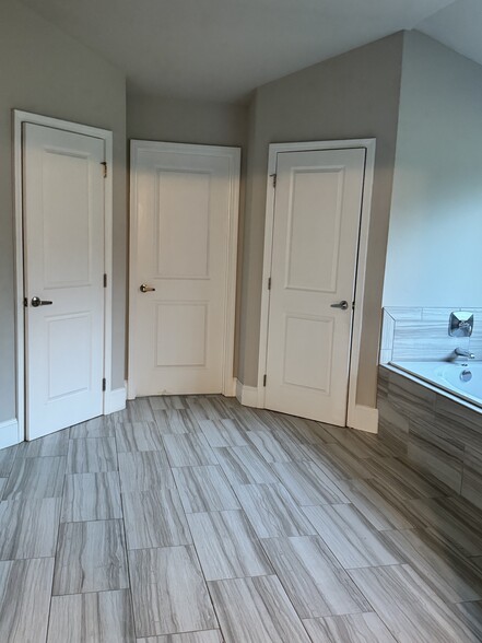 Building Photo - 4140 Gold Hill Ln