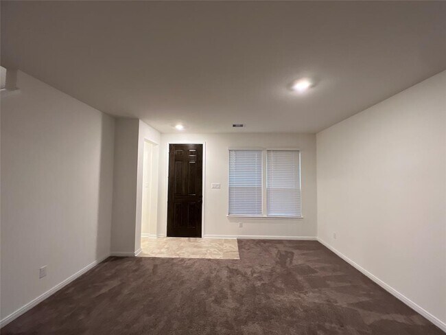 Building Photo - 5719 Texas Sage Dr