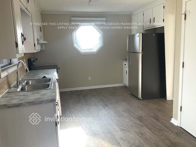 Building Photo - 2199 Mohawk Trail