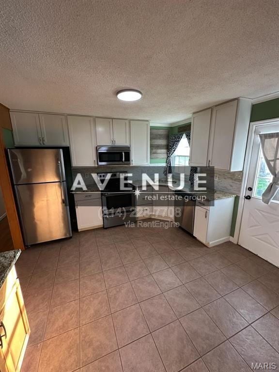 Building Photo - 908 Center Ct