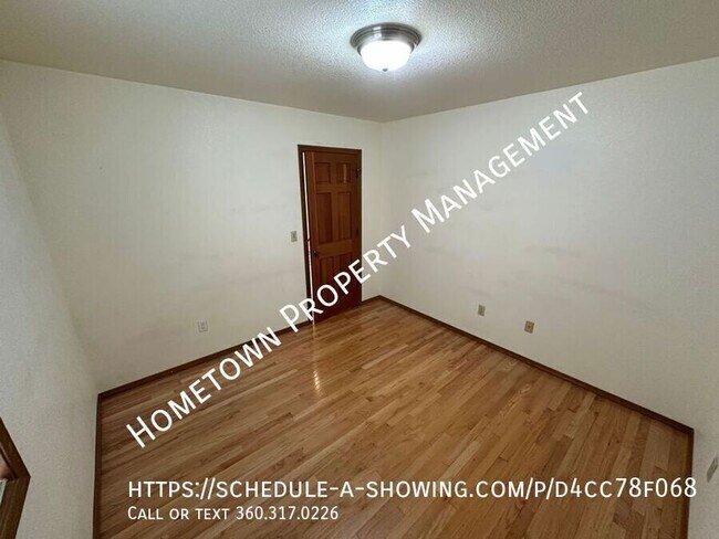 Building Photo - 3221 41st Way SE