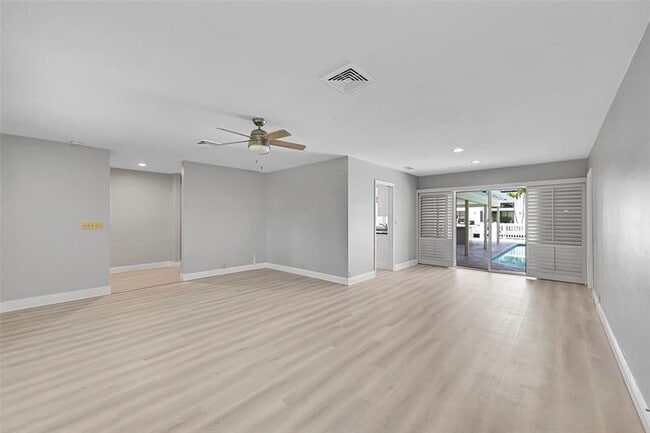 Building Photo - 681 Marine Dr