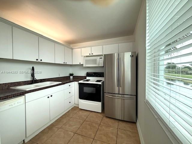 Building Photo - 9431 Live Oak Pl