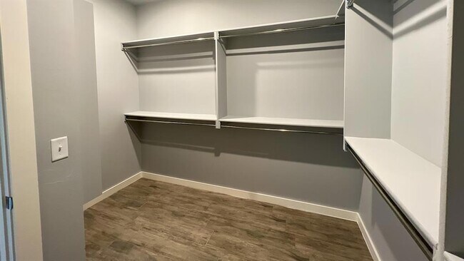Building Photo - 17611 Natalie Ct