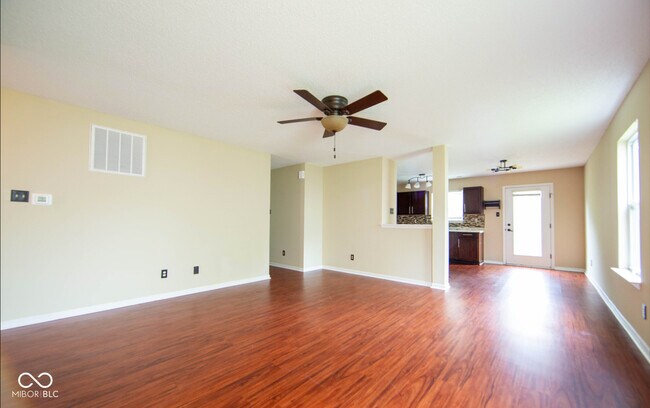 Building Photo - 2434 Harvest Moon Dr