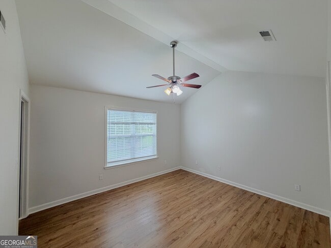 Building Photo - 106 Turtle Pointe Dr