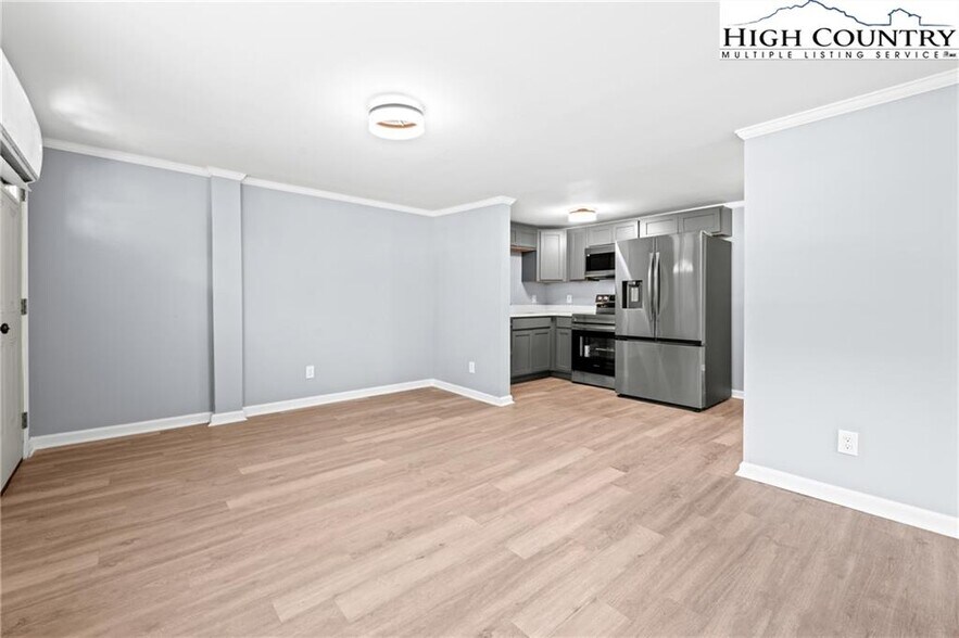 Building Photo - 1175 Bamboo Rd