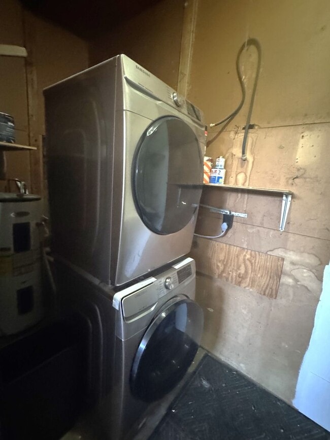 Building Photo - ***NEW PRICE*** Fantastic 3 Bedroom Home in Charlotte Park/West Nashville!