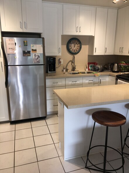 Kitchen - 6362 Rancho Mission Rd