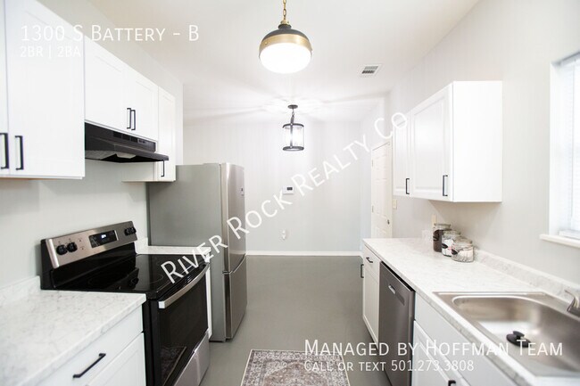 Building Photo - 1300 S Battery St