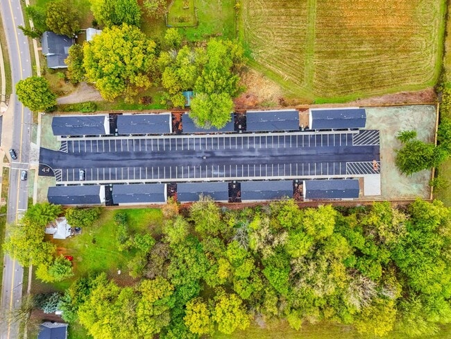 Building Photo - 382 N Franklin St