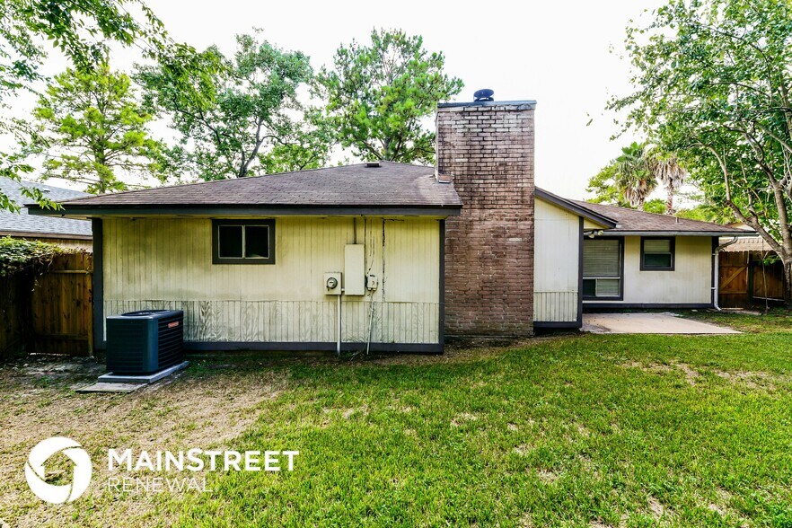 Building Photo - 11906 Woolford Dr