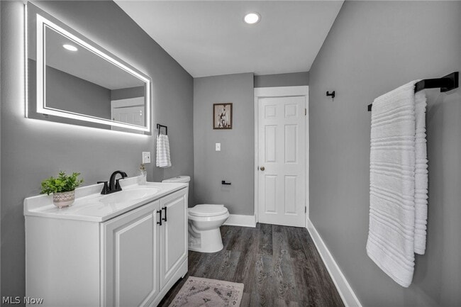 Building Photo - 2986 E 59th St