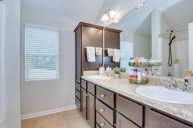 Building Photo - Beautiful Ranch in Grovetown