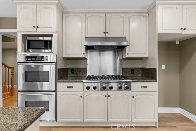 Building Photo - 28605 Quailhill Dr