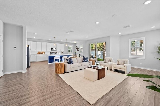 Building Photo - 5834 S MacDill Ave