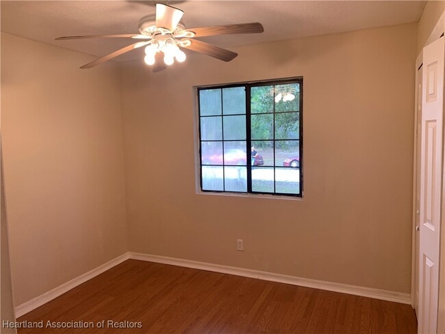 Building Photo - 2225 N Unicorn Rd