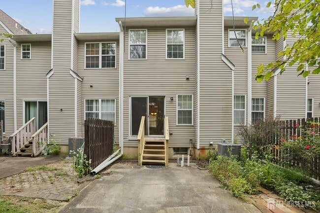 Building Photo - 1507 Wagon Wheel Ct