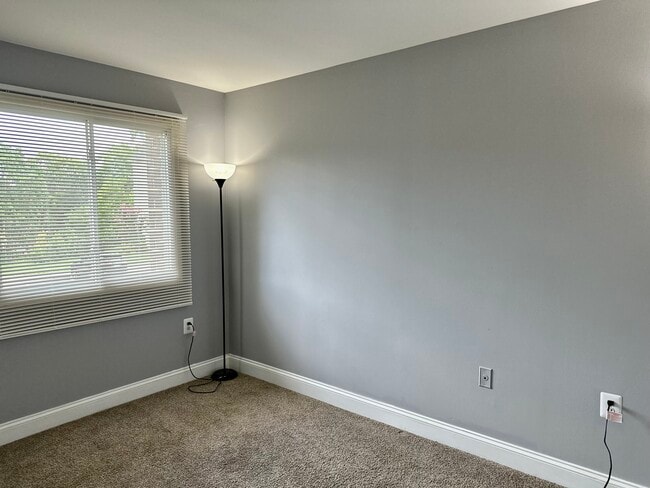 Building Photo - 12705 Dara Dr