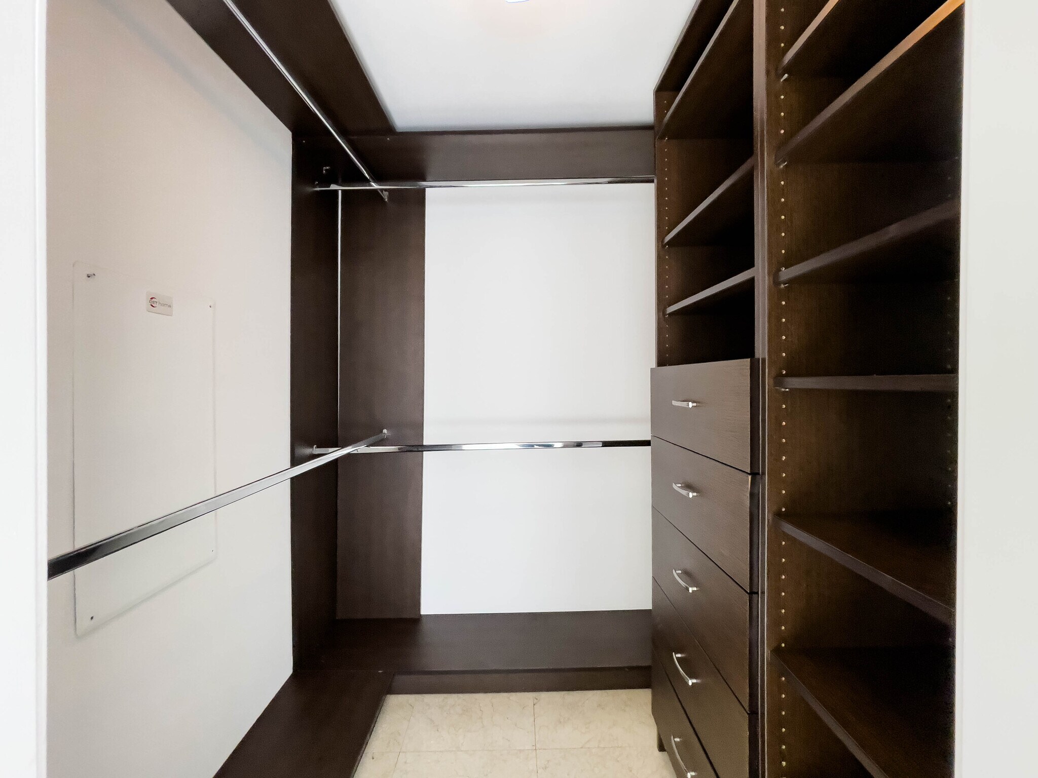 Walkin Closet - 350 S Miami Ave