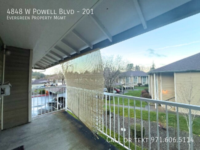 Building Photo - 4848 W Powell Blvd