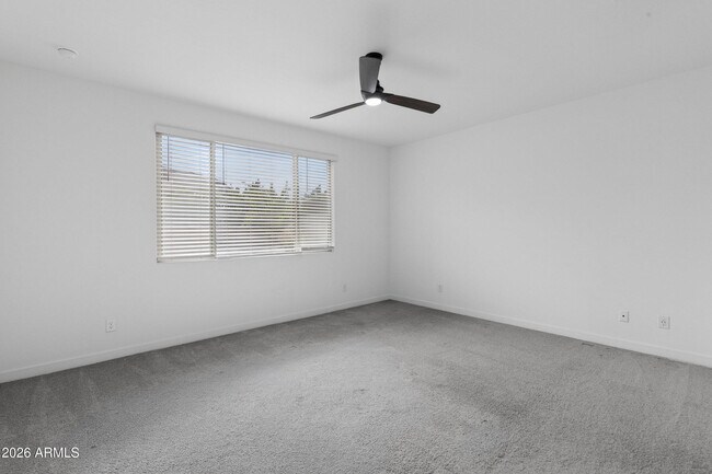 Building Photo - 519 S Avocet St