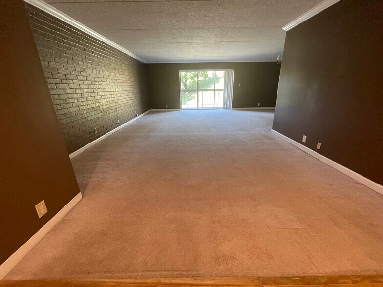 Living Area - 493 Canberra Dr