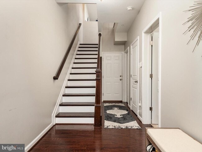 Building Photo - 2321 Marion Rd