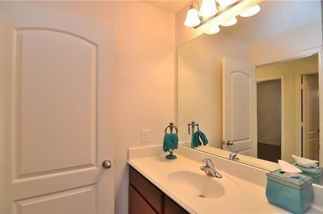 Building Photo - 1804 Olive Ln