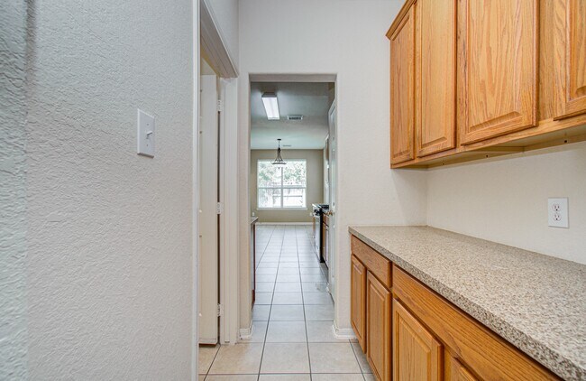 Building Photo - 6110 Barkermist Ln