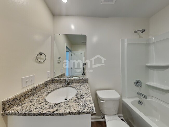 Building Photo - 1378 John Swann St