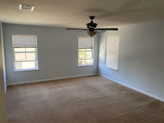 Building Photo - 3 br, 2.5 bath House - 2634 Nicolson Circle