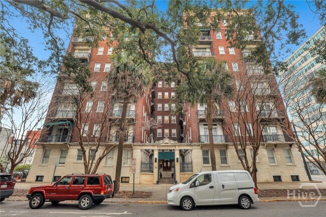 Building Photo - 24 E Liberty